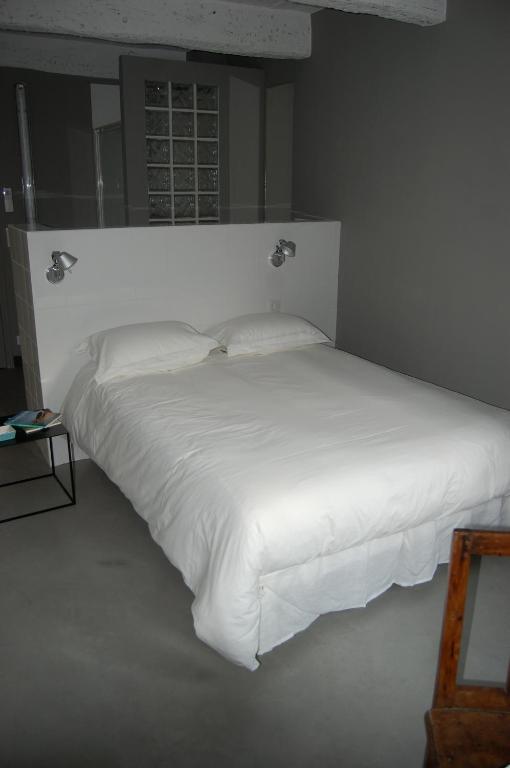 Le 2 Hotel Vence Quarto foto