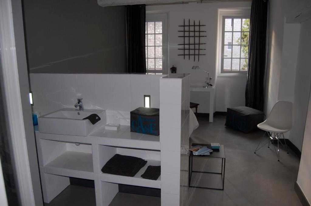 Le 2 Hotel Vence Quarto foto