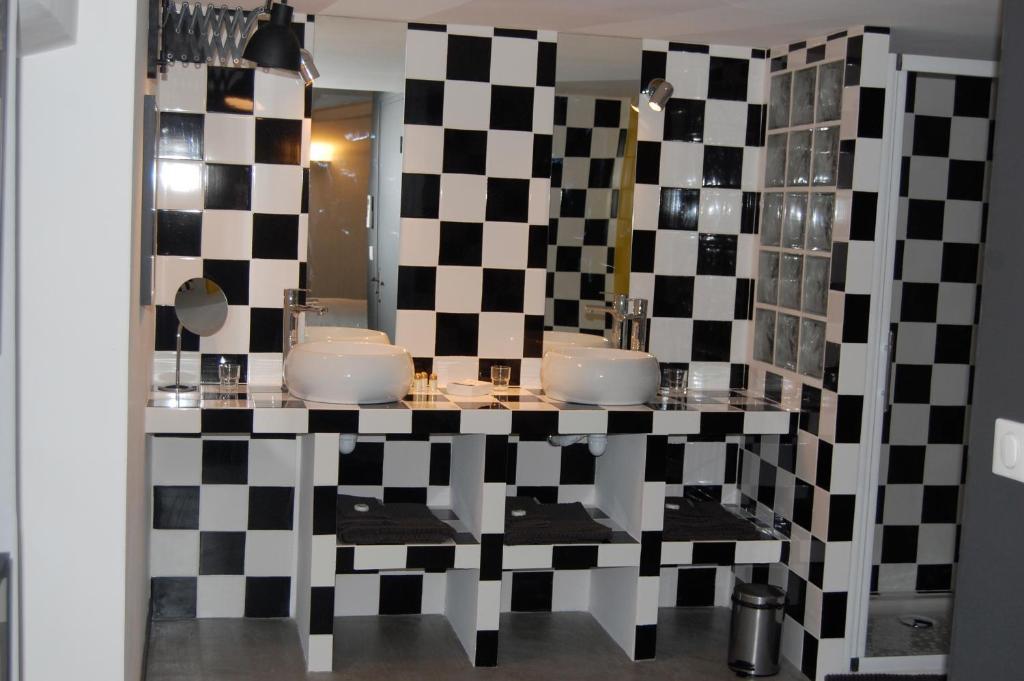 Le 2 Hotel Vence Quarto foto