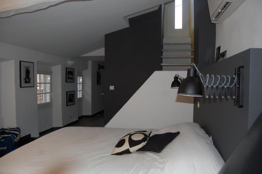 Le 2 Hotel Vence Quarto foto